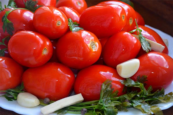 Over-saltede tomater: hvad skal man gøre hvordan man retter dem?